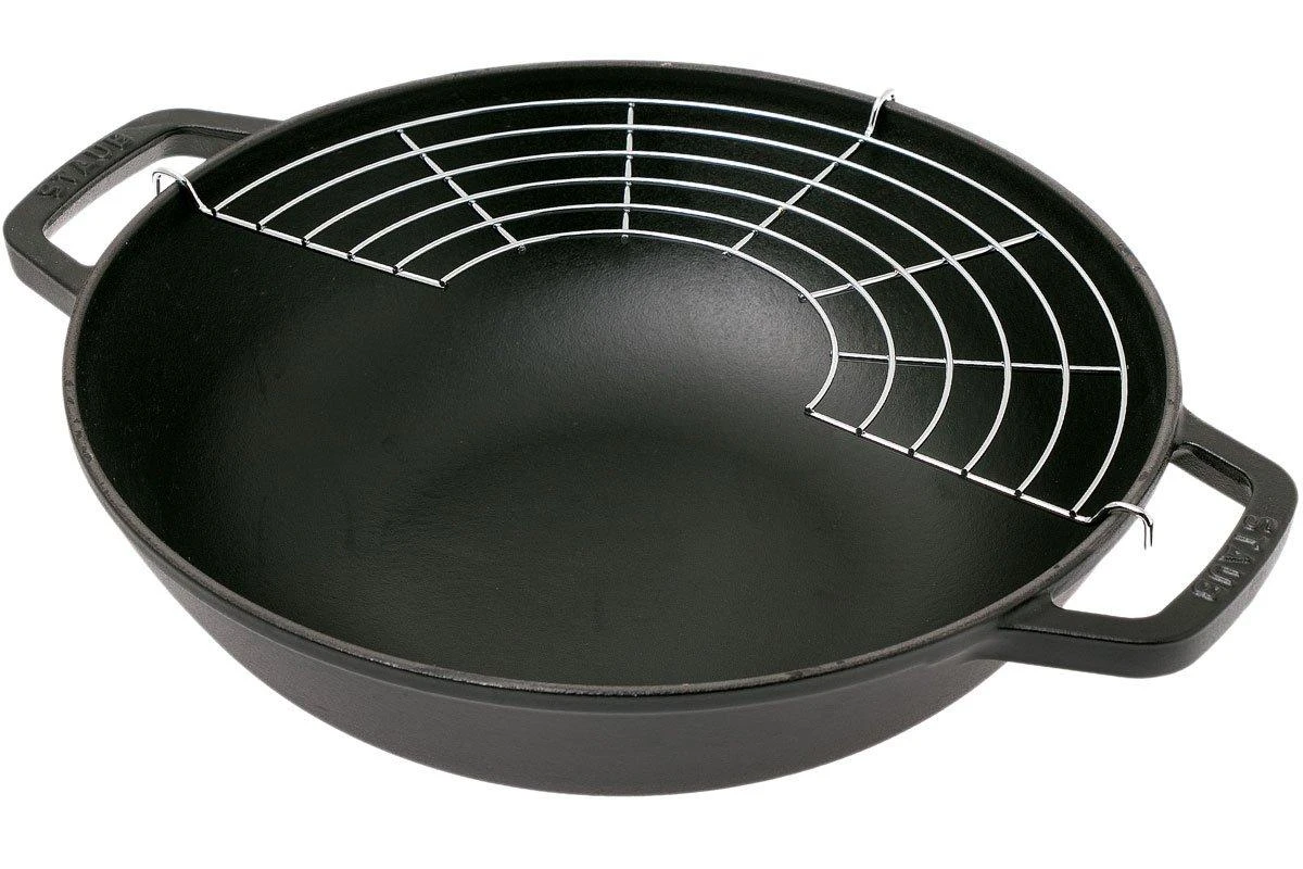 Staub Wokpfanne, 30 Cm, 4,4L, Schwarz 4 Staub Wokpfanne, 30 Cm, 4,4L, Schwarz – Bild 2
